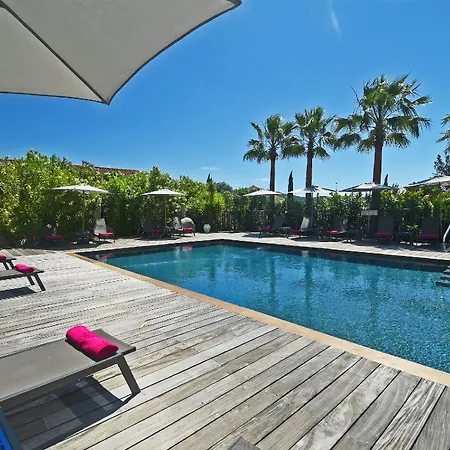 Golfe & Porto-vecchio Otel 3*