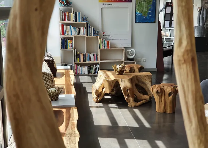 Golfe & Porto-vecchio Готель 3*