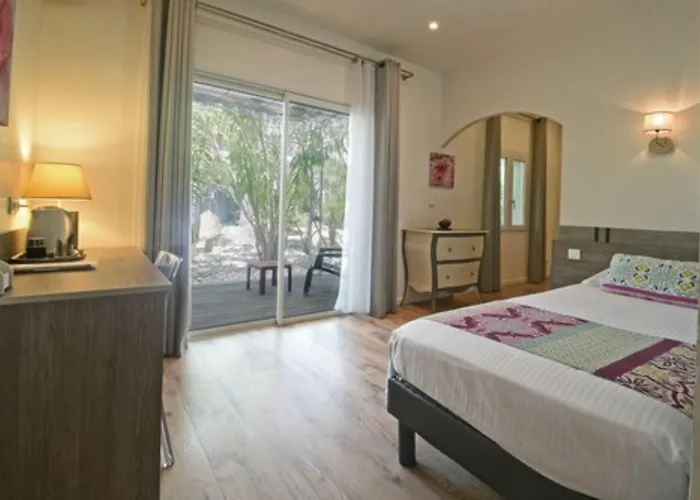 Готель Golfe & Porto-vecchio Порто-Веккіо